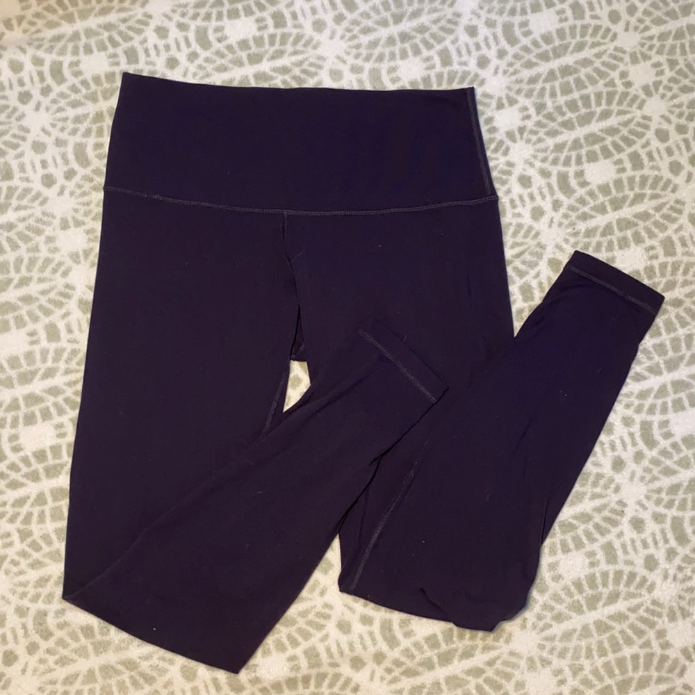 black Lululemon leggings